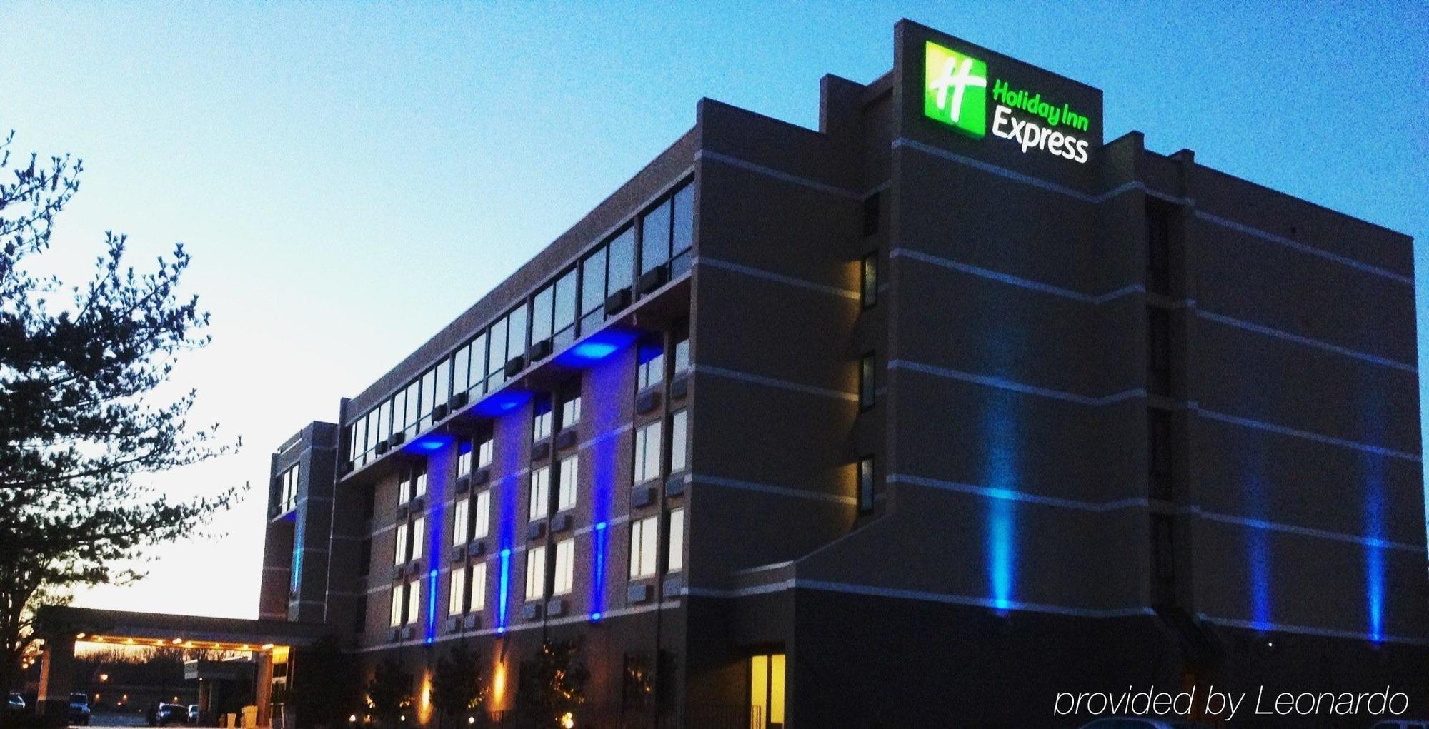 Holiday Inn Express Aberdeen-Chesapeake House By Ihg Exteriör bild