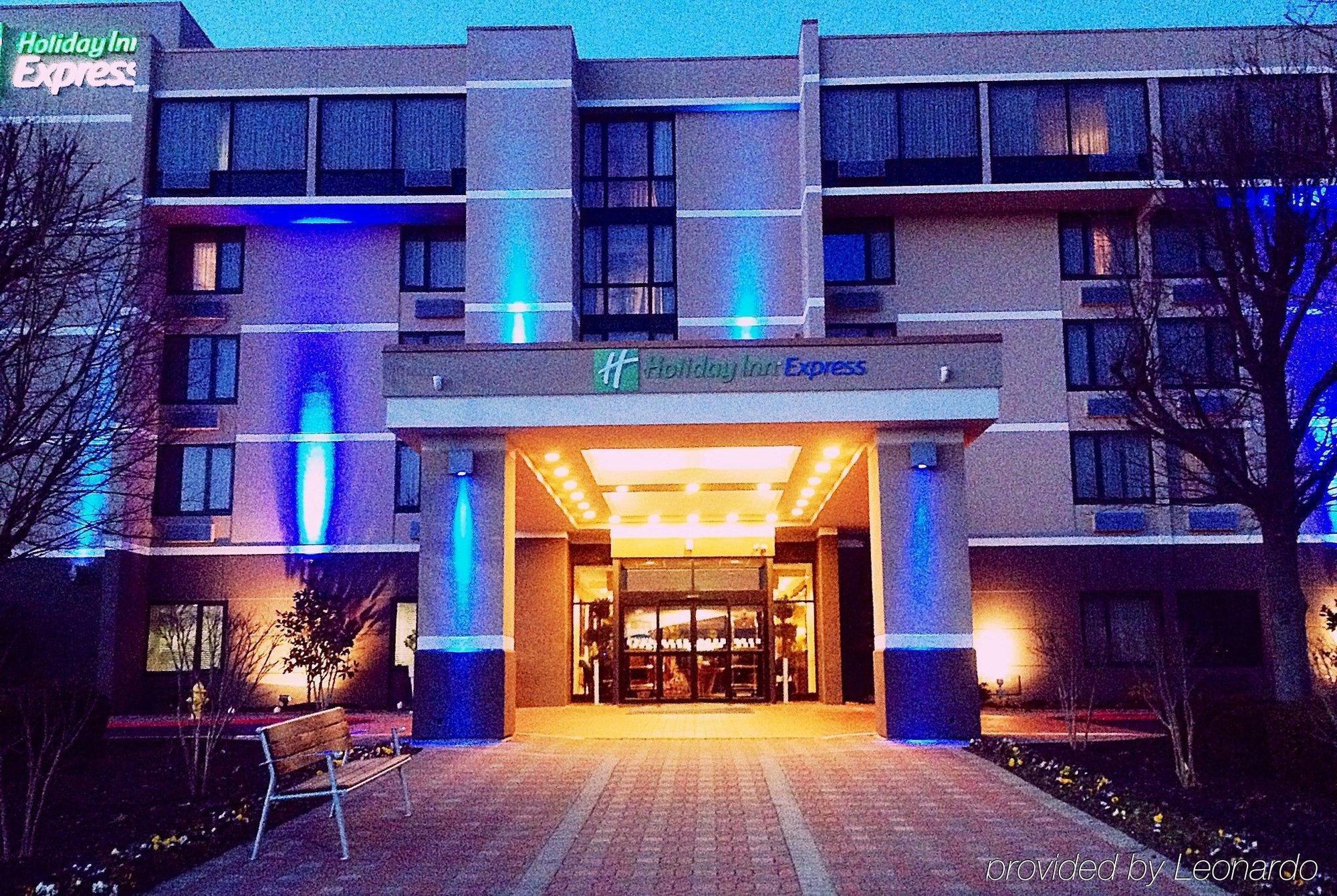Holiday Inn Express Aberdeen-Chesapeake House By Ihg Exteriör bild