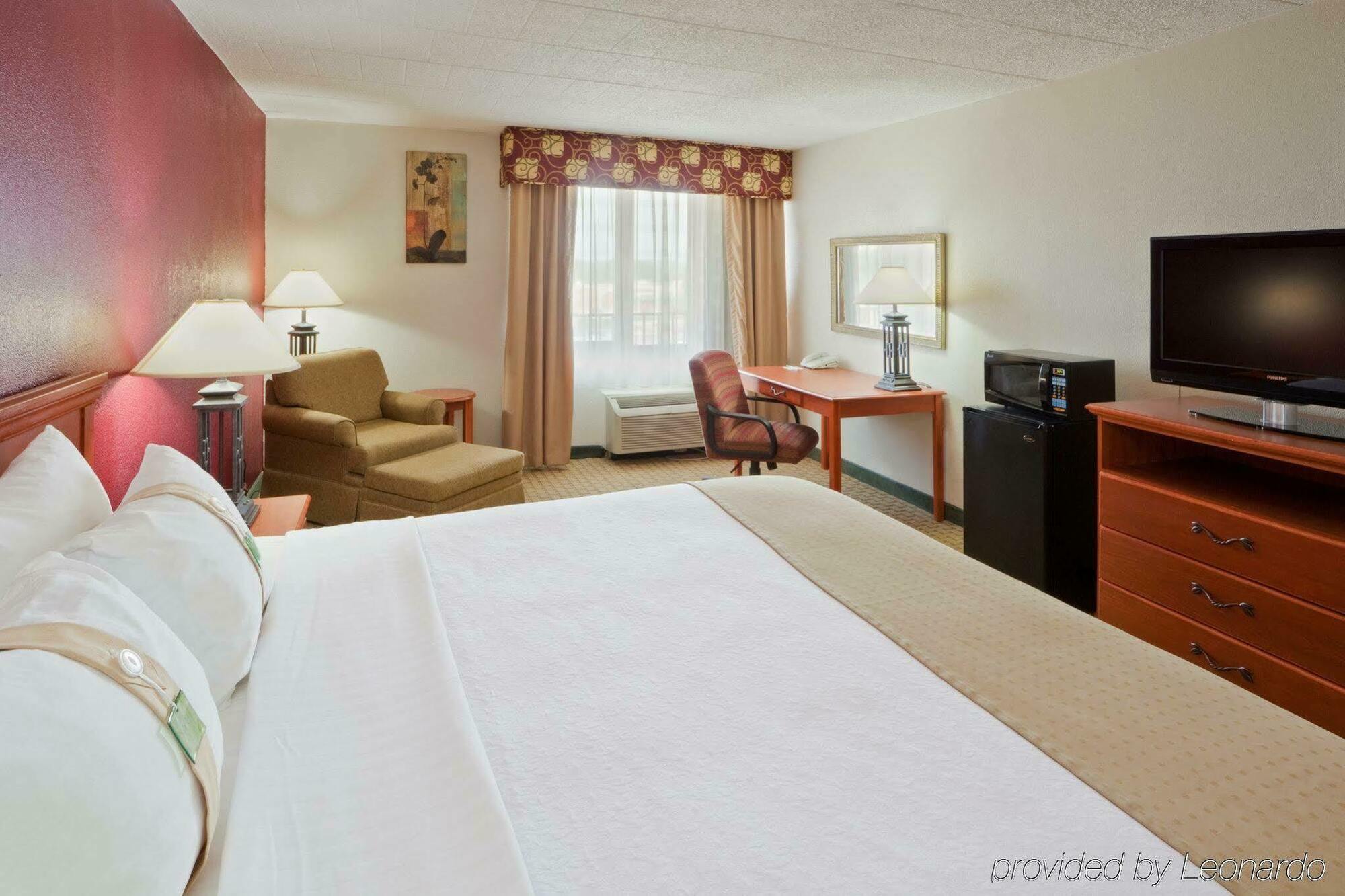 Holiday Inn Express Aberdeen-Chesapeake House By Ihg Rum bild